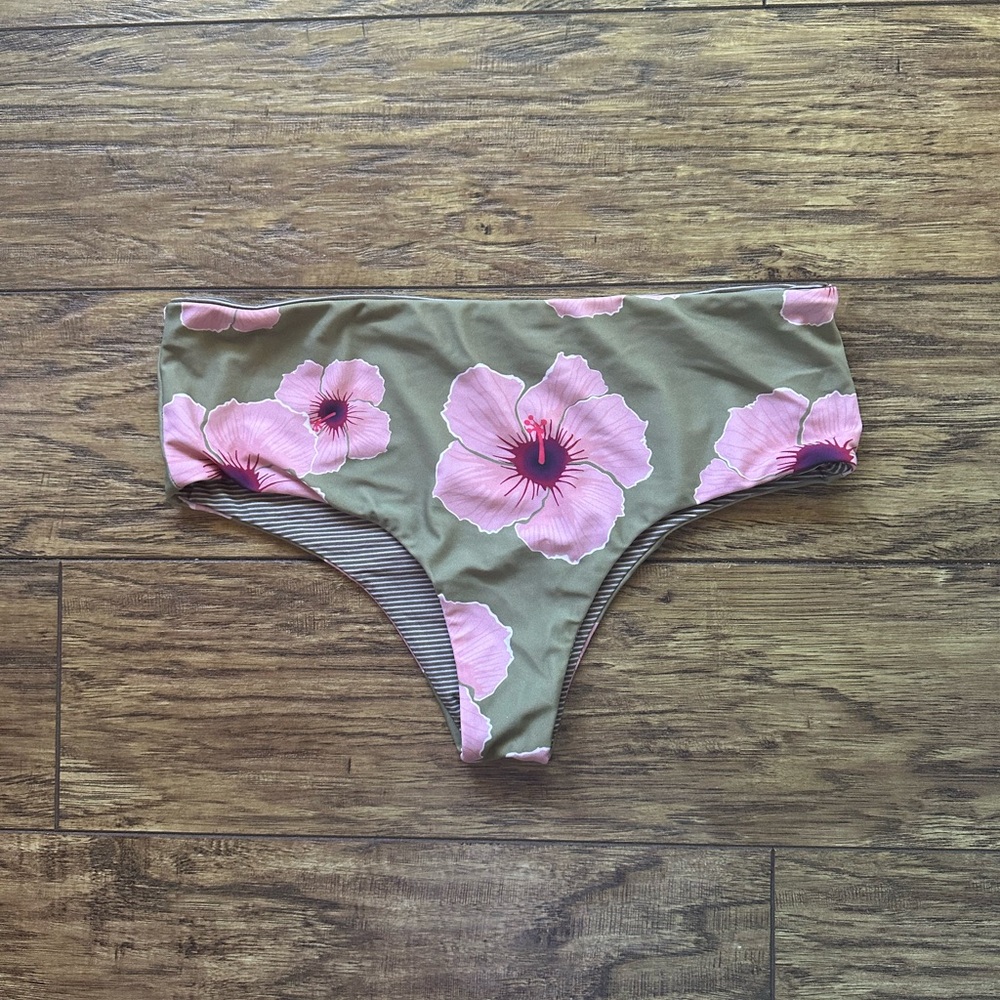 Acacia Islet Bottoms
